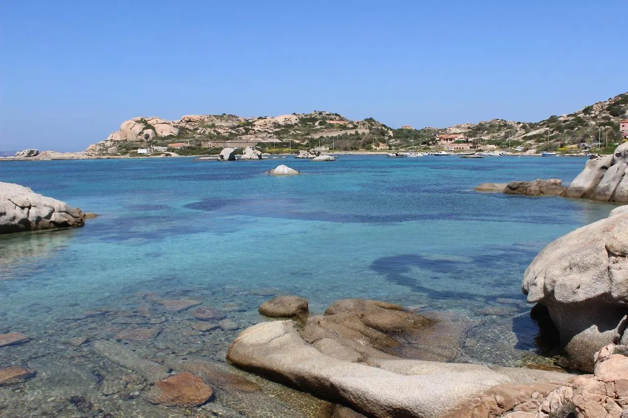 Residence Con Piscina A 4 Km Da Baja Sardinia Cala Bitta 0*,